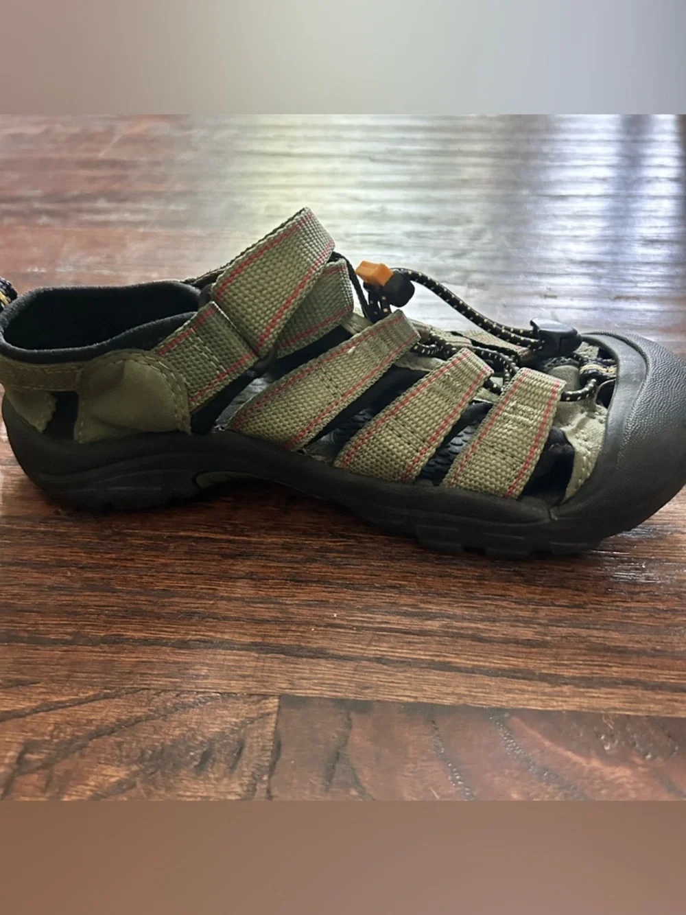 Keen Newport H2 Sandal youth Size 2 Green‎ Outdoors Hiking Adjustable Strap 9212